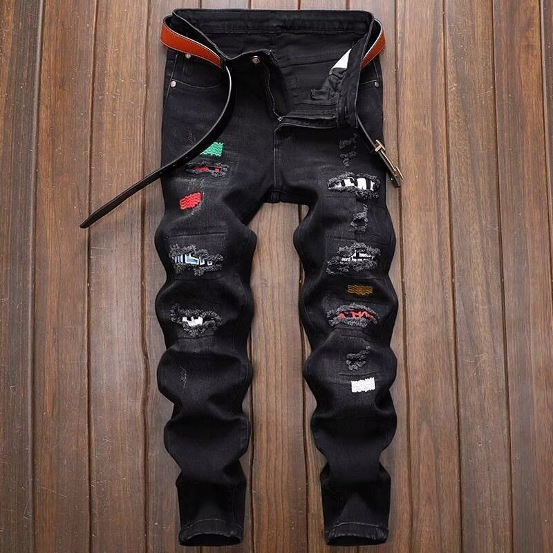 Jeans strappati di marca stree - Streetwear Brand Designer recensione e prezzo