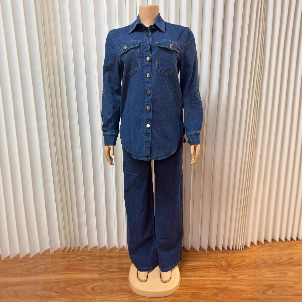 Completo due pezzi in denim da - Streetwear Brand Pants recensione e prezzo