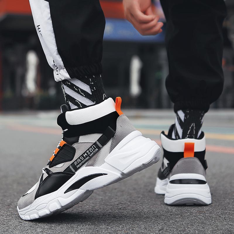 Hightop di trasporto degli uom - Streetwear Brand Japanese recensione e prezzo